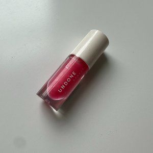 NEW Undone Beauty Lip Gloss